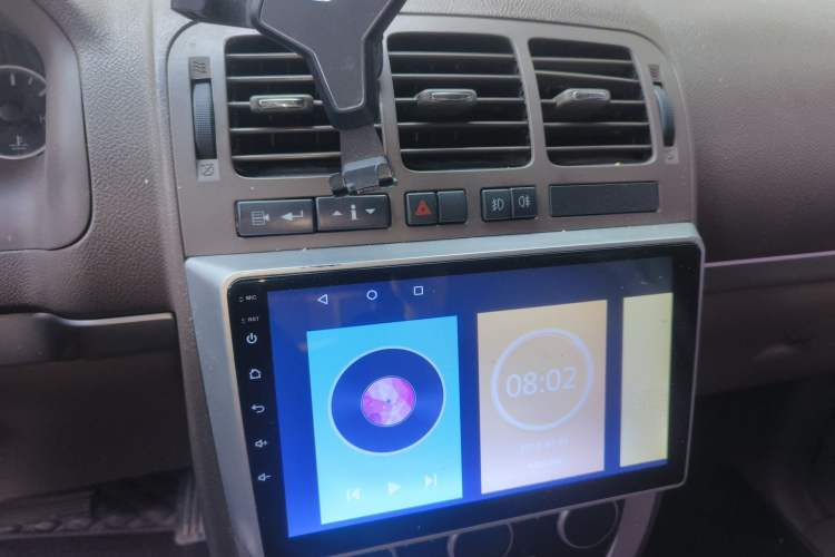 Used Buick GL8 2014 2.4L Classic Edition Audio And AC Panel