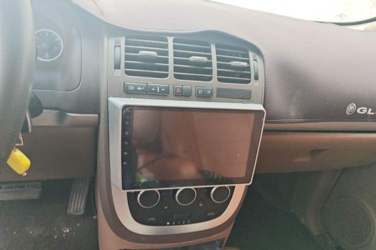 Used Buick GL8 2014 2.4L Comfort Edition Audio And AC Panel