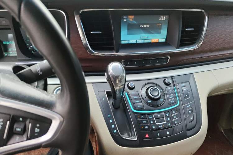 Used Buick GL8 2014 3.0L XT Luxury Business Flagship Edition Audio And AC Panel