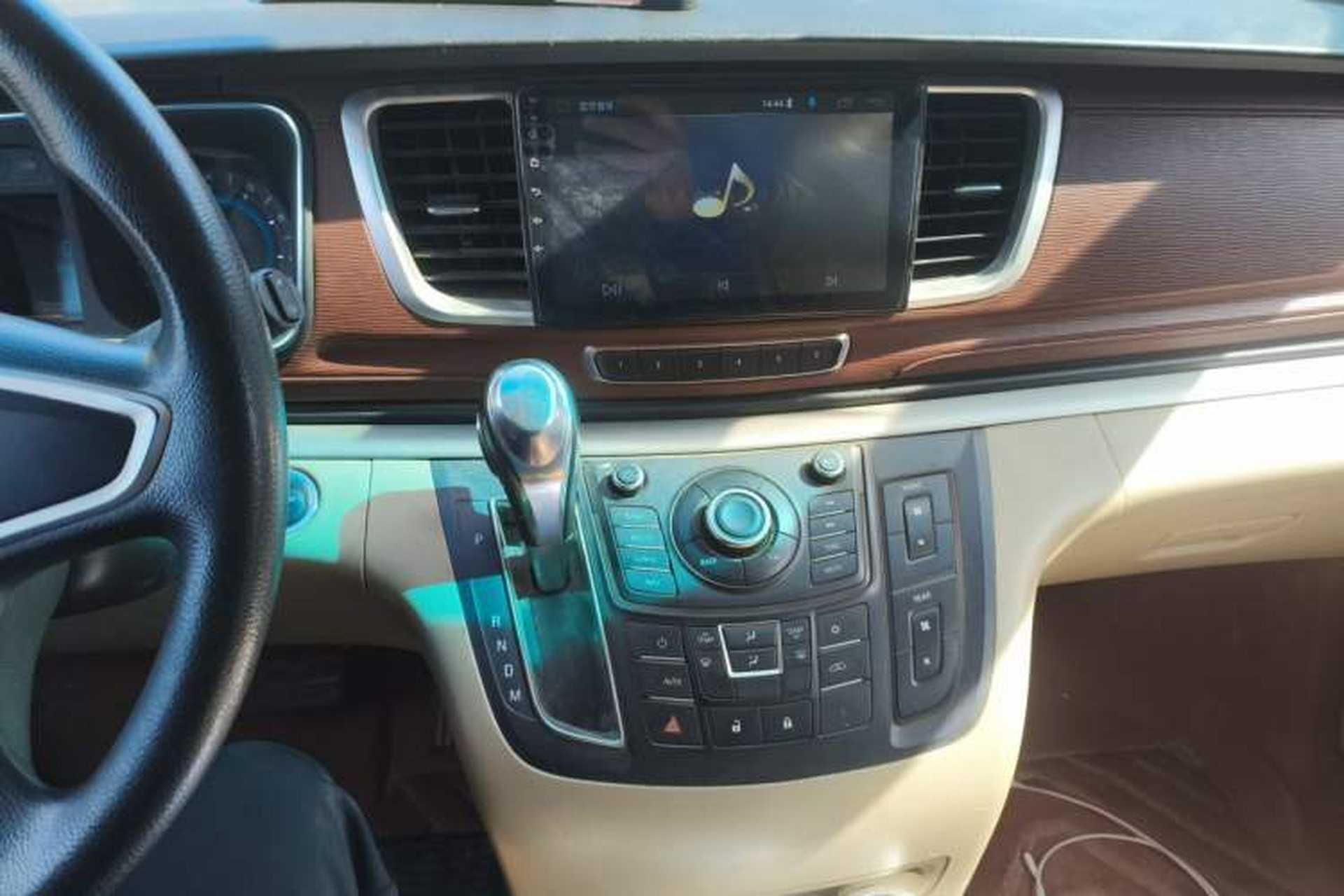 Used Buick GL8 2014 2.4L CT Luxury Business Comfort Edition Audio And AC Panel