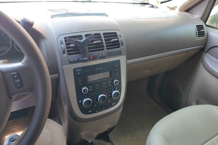 Used Buick GL8 2014 2.4L Comfort Edition Audio And AC Panel