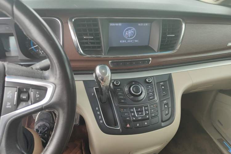 Used Buick GL8 2014 3.0L XT Luxury Business Flagship Edition Audio And AC Panel