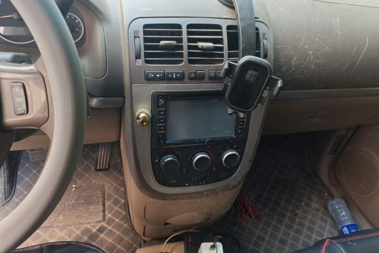 Used Buick GL8 2014 2.4L Classic Edition Audio And AC Panel