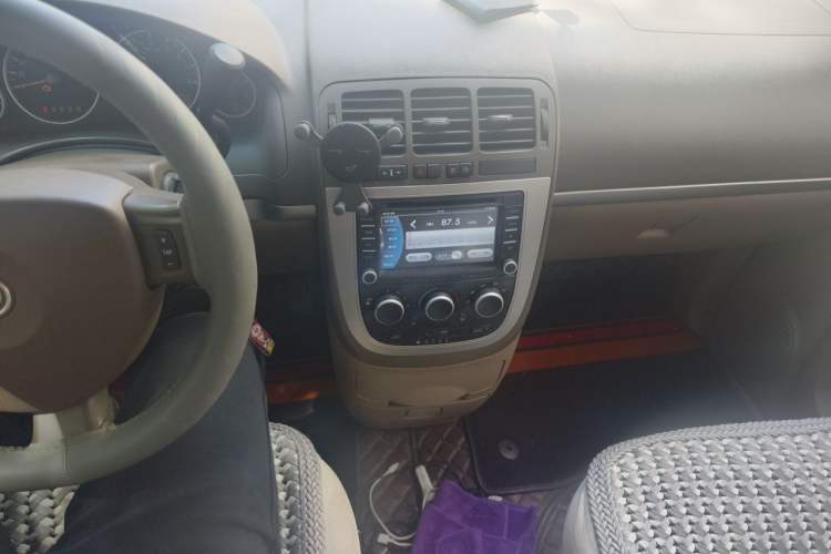 Used Buick GL8 2014 2.4L Classic Edition Audio And AC Panel