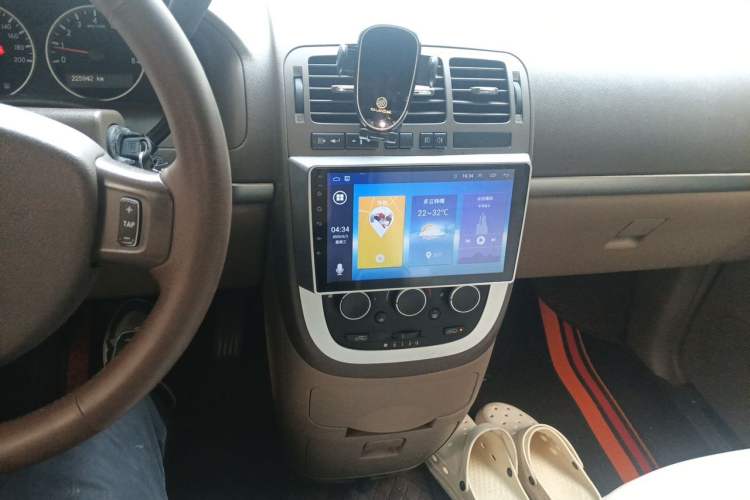 Used Buick GL8 2014 2.4L Classic Edition Audio And AC Panel
