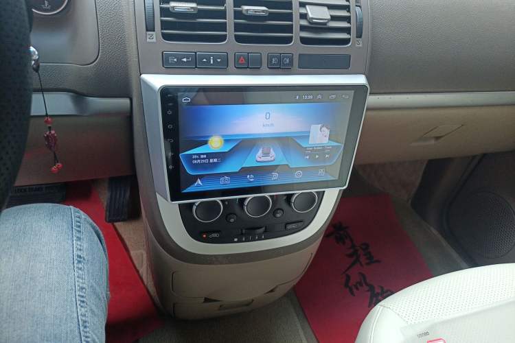 Used Buick GL8 2014 2.4L Classic Edition Audio And AC Panel