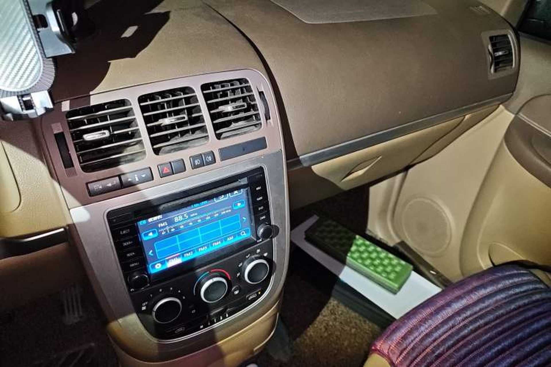 Used Buick GL8 2014 2.4L Classic Edition Audio And AC Panel