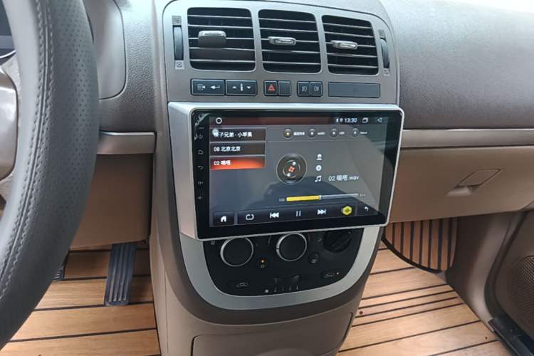 Used Buick GL8 2014 2.4L Classic Edition Audio And AC Panel