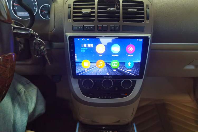 Used Buick GL8 2014 2.4L Classic Edition Audio And AC Panel