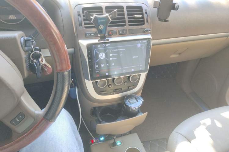 Used Buick GL8 2014 2.4L Classic Edition Audio And AC Panel