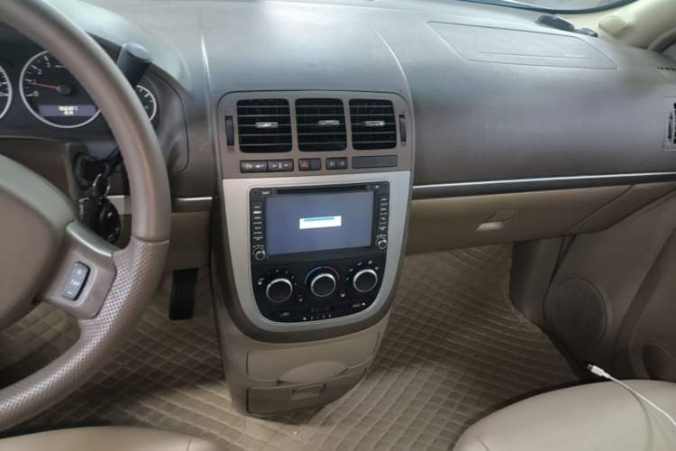Used Buick GL8 2014 2.4L Classic Edition Audio And AC Panel