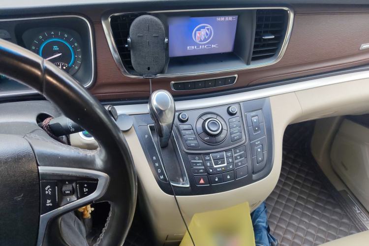 Used Buick GL8 2014 3.0L XT Luxury Business Flagship Edition Audio And AC Panel
