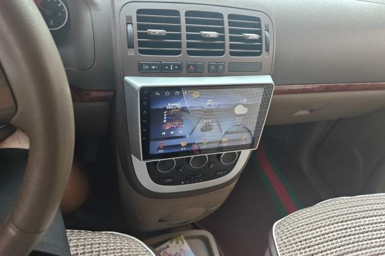 Used Buick GL8 2014 2.4L Classic Edition Audio And AC Panel