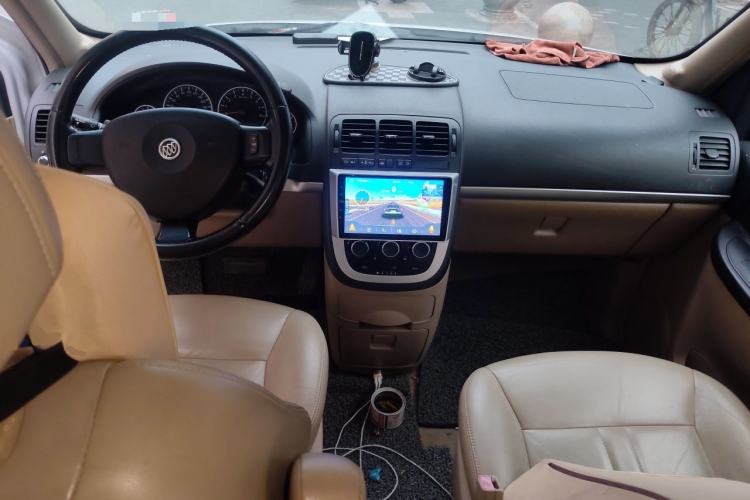 Used Buick GL8 2014 2.4L Executive Edition Center Console