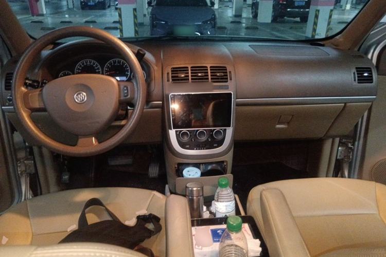 Used Buick GL8 2014 2.4L Comfort Edition Center Console