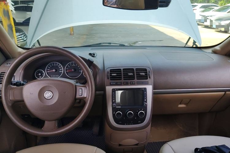 Used Buick GL8 2014 2.4L Classic Edition Center Console