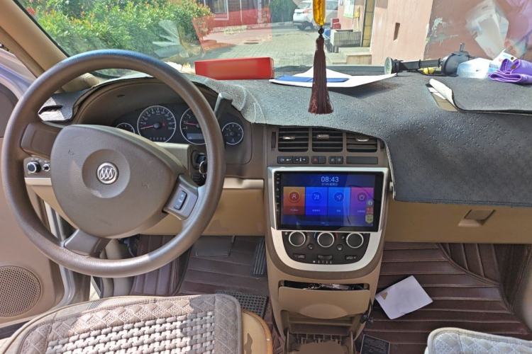 Used Buick GL8 2014 2.4L Classic Edition Center Console