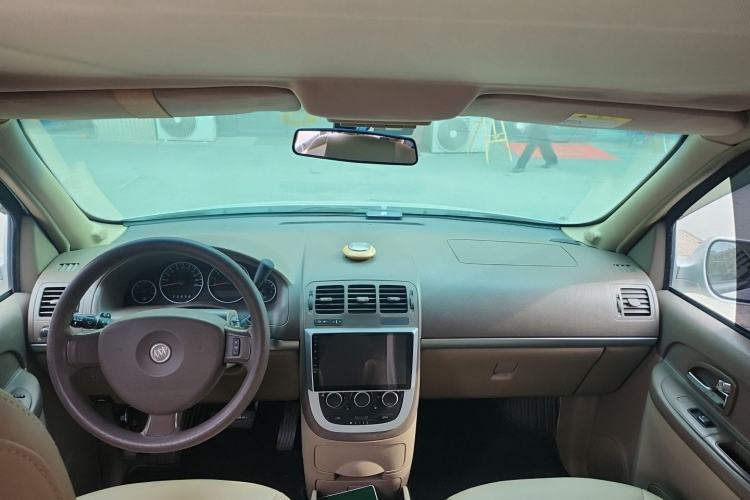 Used Buick GL8 2014 2.4L Classic Edition Center Console