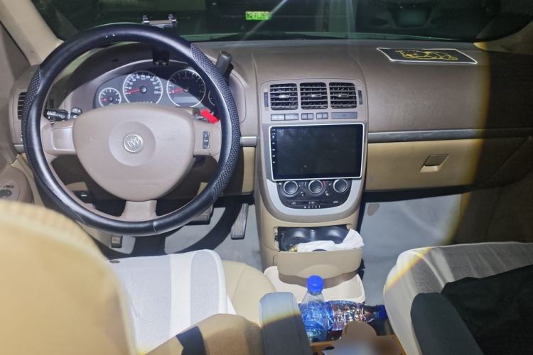 Used Buick GL8 2014 2.4L Classic Edition Center Console