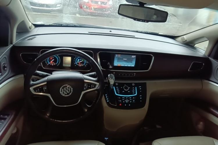 Used Buick GL8 2014 3.0L GT Luxury Business Haoya Edition Center Console