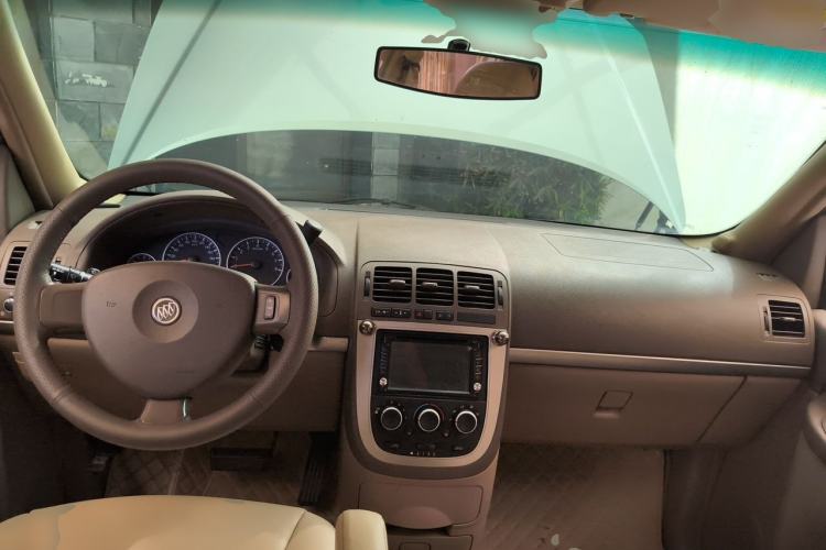 Used Buick GL8 2014 2.4L Classic Edition Center Console