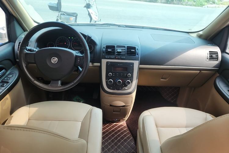 Used Buick GL8 2014 2.4L Executive Edition Center Console