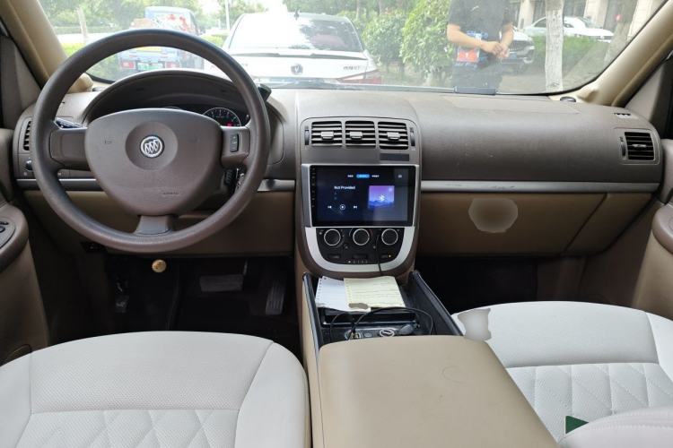 Used Buick GL8 2014 2.4L Classic Edition Center Console
