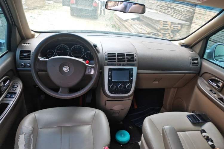 Used Buick GL8 2014 2.4L Classic Edition Center Console
