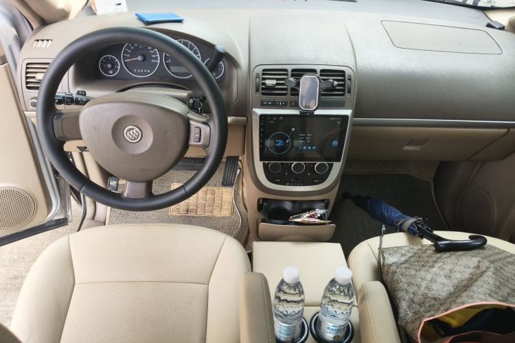 Used Buick GL8 2014 2.4L Classic Edition Center Console