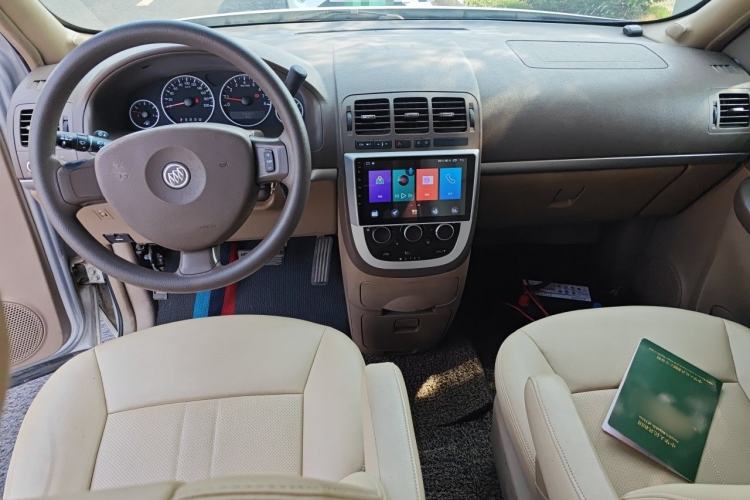 Used Buick GL8 2014 2.4L Classic Edition Center Console
