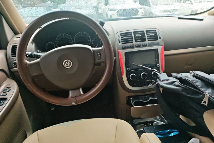 Used Buick GL8 2014 2.4L Classic Edition Center Console