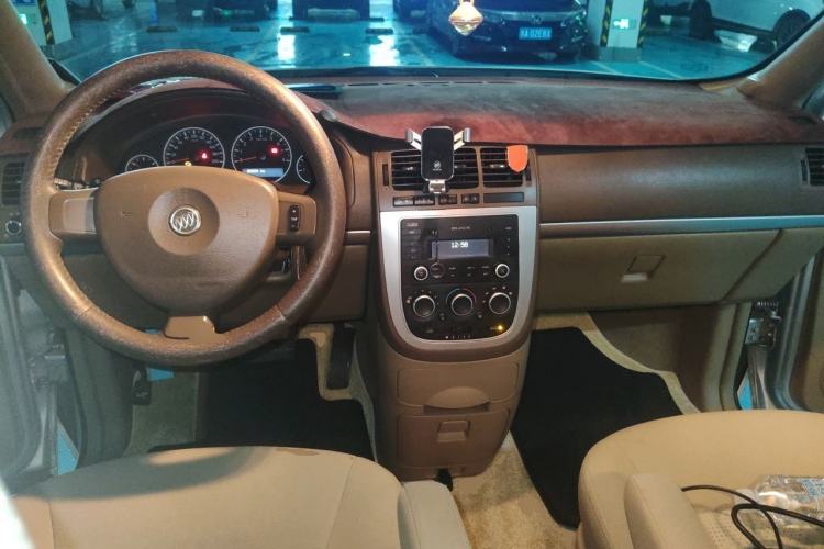 Used Buick GL8 2014 2.4L Classic Edition Center Console