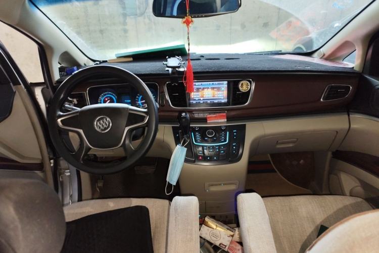 Used Buick GL8 2014 2.4L CT Luxury Business Comfort Edition Center Console