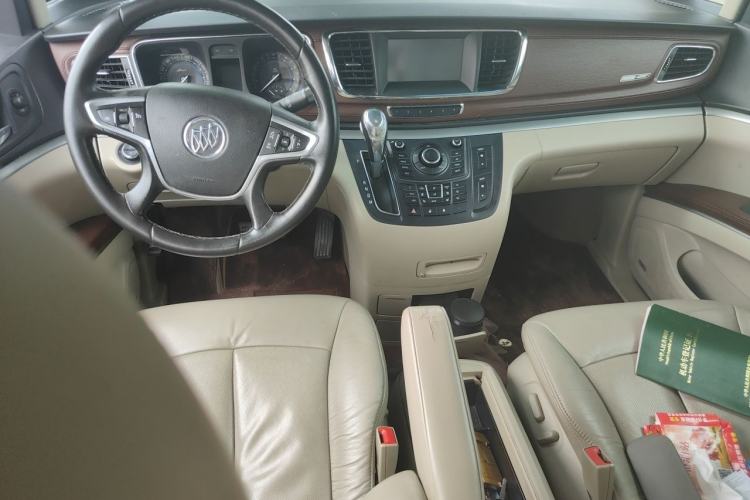 Used Buick GL8 2014 3.0L XT Luxury Business Flagship Edition Center Console