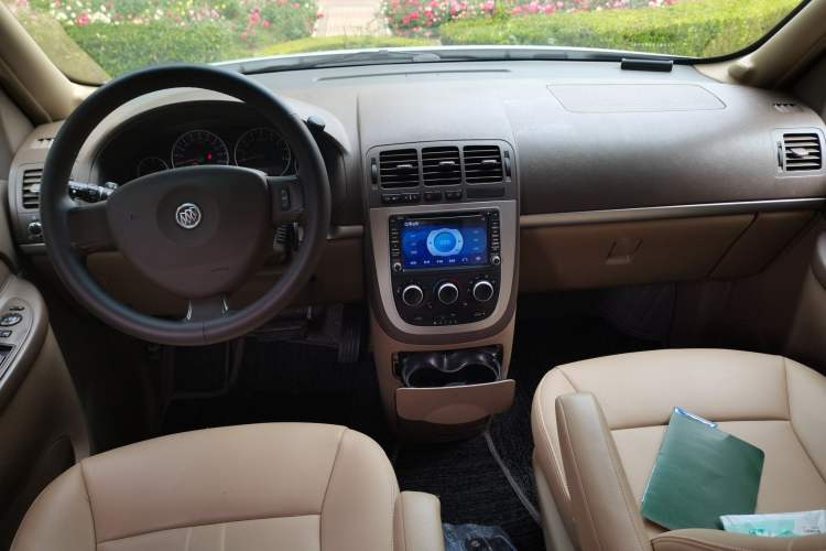 Used Buick GL8 2014 2.4L Classic Edition Center Console