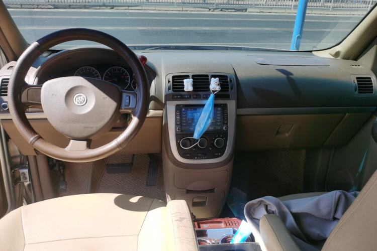Used Buick GL8 2014 2.4L Classic Edition Center Console