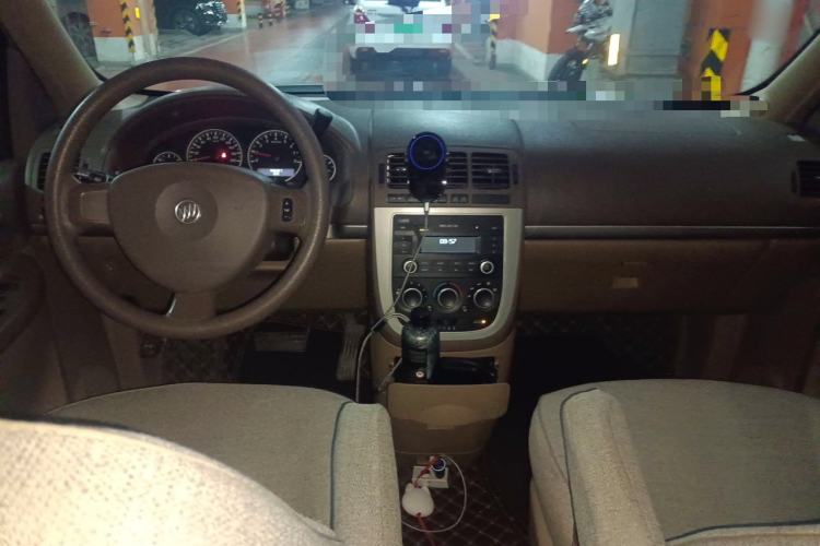 Used Buick GL8 2014 2.4L Classic Edition Center Console