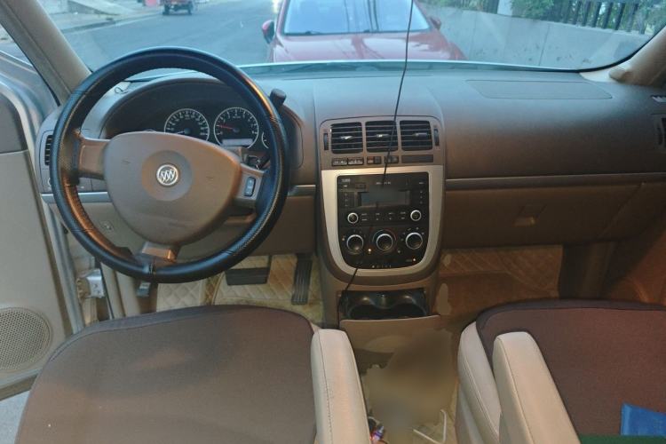 Used Buick GL8 2014 2.4L Classic Edition Center Console