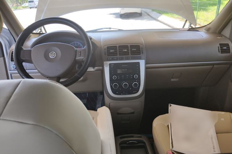 Used Buick GL8 2014 2.4L Classic Edition Center Console