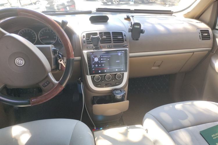 Used Buick GL8 2014 2.4L Classic Edition Center Console