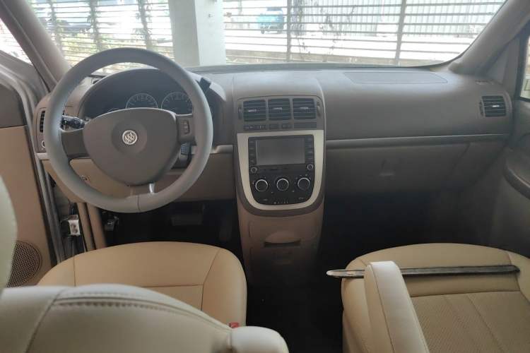 Used Buick GL8 2014 2.4L Classic Edition Center Console