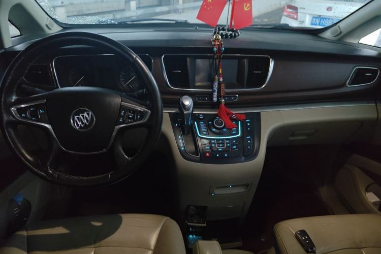 Used Buick GL8 2014 2.4L LT Luxury Business Executive Edition Center Console