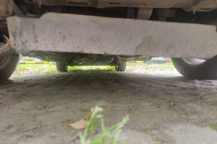 Used Buick GL8 2014 2.4L Classic Edition Chassis Front