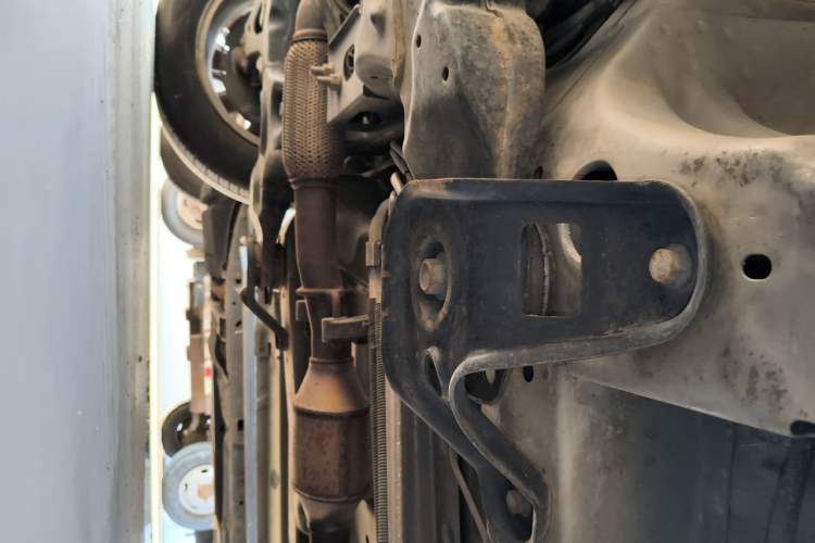 Used Buick GL8 2014 2.4L Classic Edition Chassis Front Left