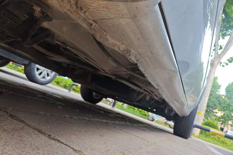 Used Buick GL8 2014 2.4L Executive Edition Chassis Front Left