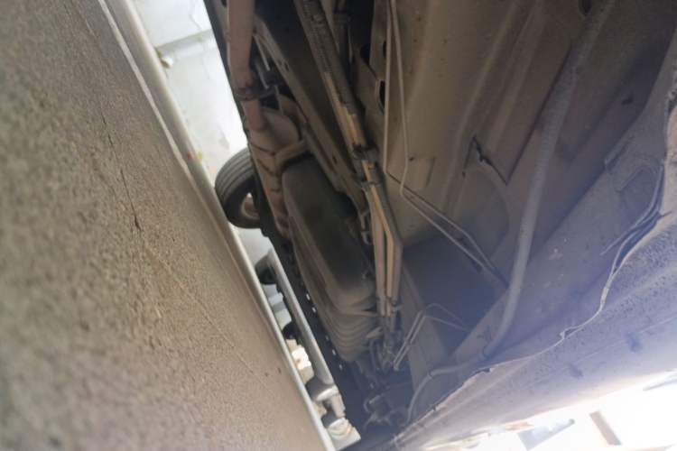 Used Buick GL8 2014 2.4L Executive Edition Chassis Front Left