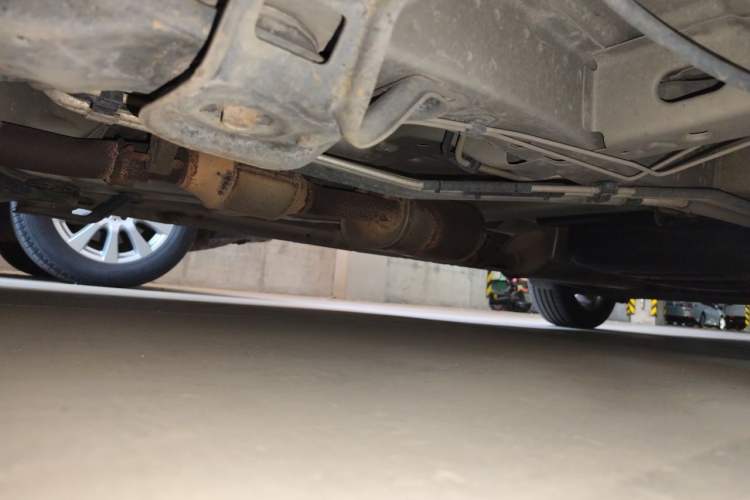 Used Buick GL8 2014 2.4L CT Luxury Business Comfort Edition Chassis Front Left