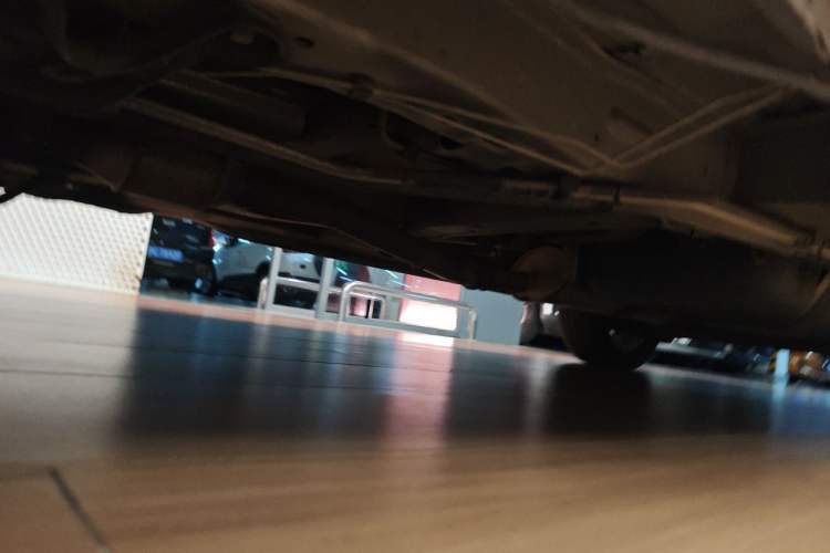 Used Buick GL8 2014 2.4L Classic Edition Chassis Front Left