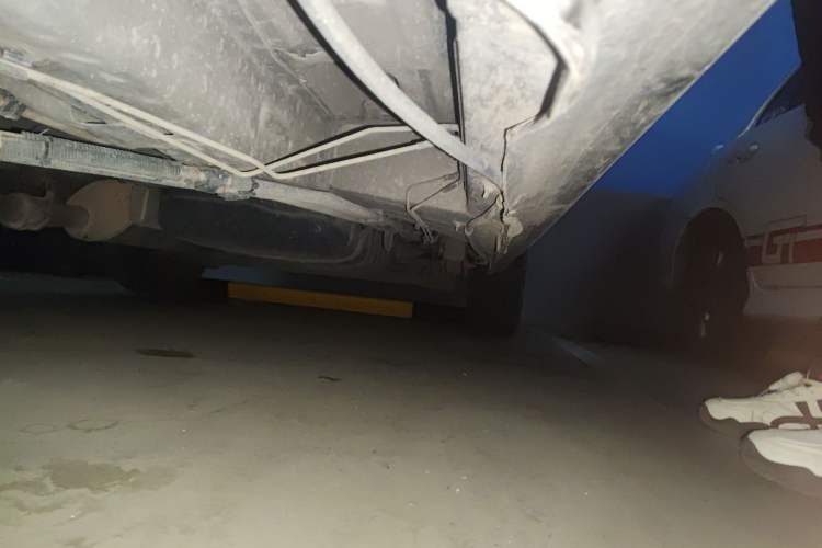 Used Buick GL8 2014 2.4L Classic Edition Chassis Front Left