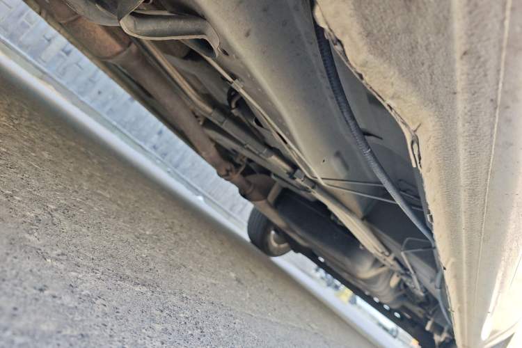 Used Buick GL8 2014 2.4L Classic Edition Chassis Front Left